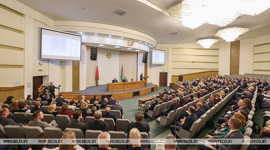 Развіццё прамысловасці, павышэнне ўзроўню жыцця. Дэлегаты УНС аб арыенцірах на будучую пяцігодку