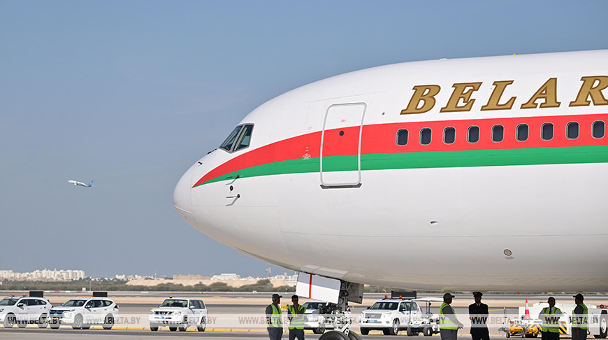 Лукашэнка накіраваўся з афіцыйным візітам у Алжыр