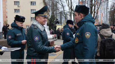 Ратавальнікі і ветэраны МНС атрымалі ключы ад новых кватэр у Мінску