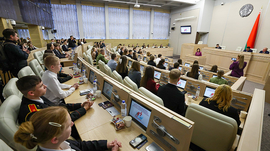 У Мінску стартаваў першы маладзёжны ваенна-патрыятычны форум