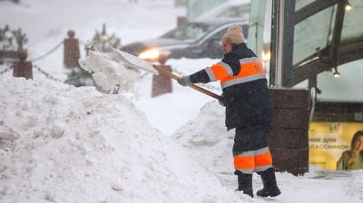 У Мінску больш за 180 адзінак тэхнікі і звыш 1,5 тысячы чалавек ліквідуюць наступствы снегападу