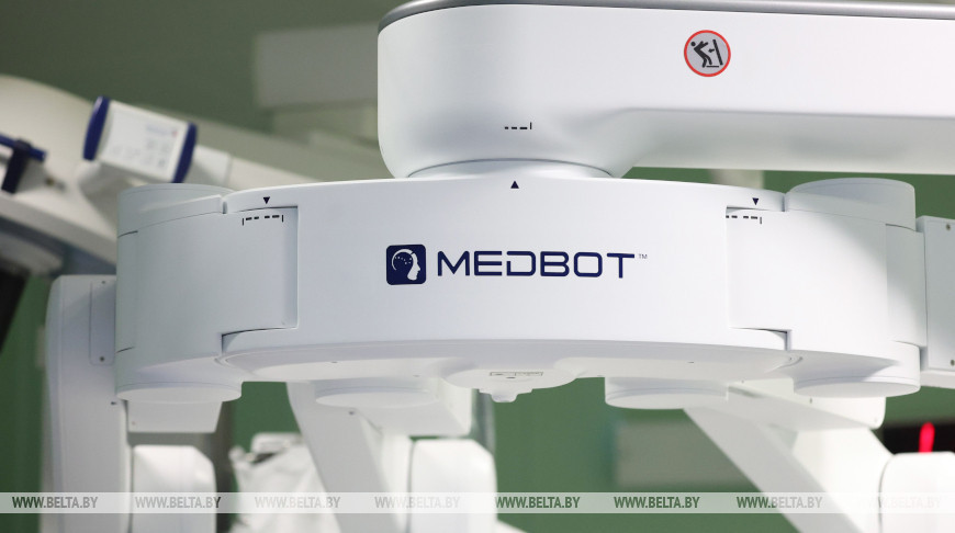 Рабатычны комплекс для аперацый запусцілі ў МНПЦ хірургіі, транспланталогіі і гематалогіі