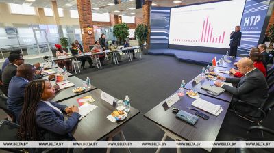 Парламенцкая дэлегацыя Зімбабвэ наведала ПВТ і ММВЦ