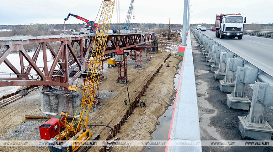 У Рэчыцкім раёне пачалі рэканструкцыю аўтамабільнага моста цераз Днепр