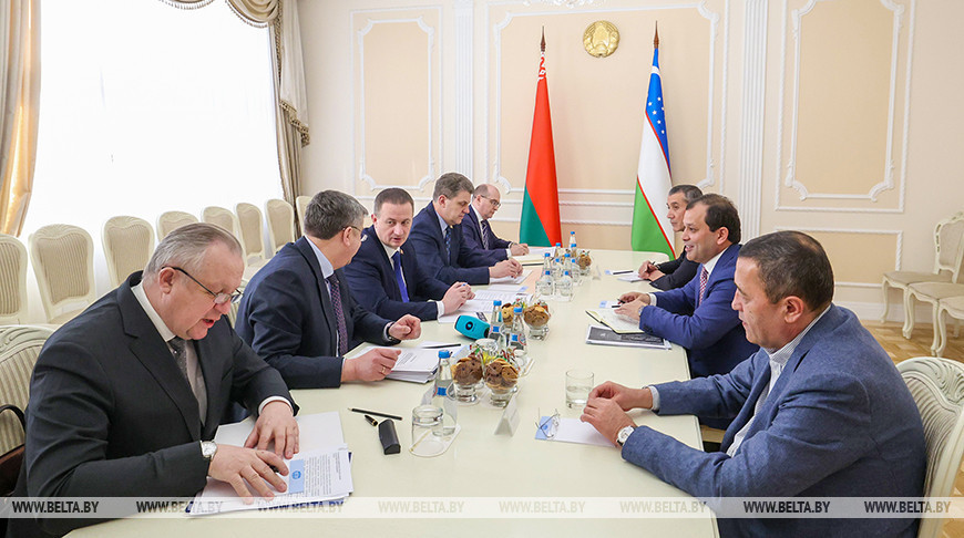 Турчын правёў сустрэчу з дэлегацыяй дзелавых колаў Узбекістана