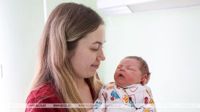 "Зрабілі для сям'і галоўны падарунак". У Віцебскім абласным раддоме прайшло свята для мам