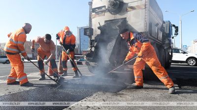 У Беларусі вядуцца веснавыя ямачна-рамонтныя работы