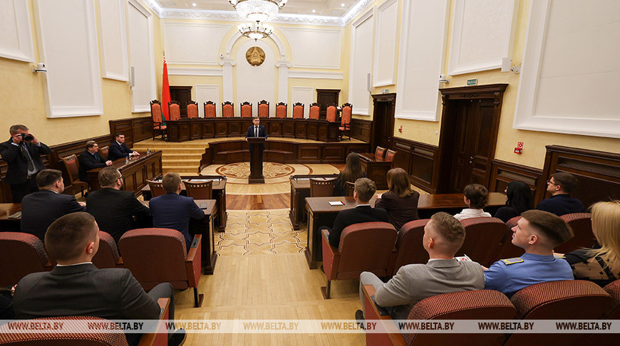 КС: прававое рэгуляванне павінна апярэджваць дынаміку развіцця грамадскіх адносін