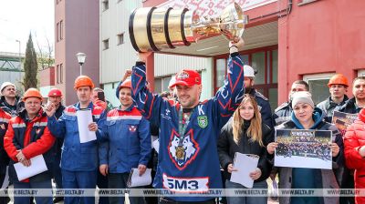 Адзін завод - адна каманда. "Металург" зноў прывёз Кубак Прэзідэнта на БМЗ