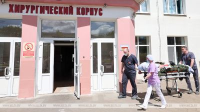 Цяжкапараненага ў ходзе атакі дрона ў Бранскай вобласці дарослага прывезлі ў ваенны шпіталь у Мінску