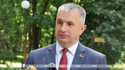 Сітуацыя на граніцы, кадры і падрыхтоўка да ўборачнай. Даклад Крупко па Гомельскай вобласці