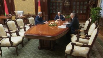 "Парламент сфарміраваны, але наперадзе вялікая работа" - Лукашэнка папрасіў Андрэйчанку дапамагчы арганізаваць дзейнасць новага склікання
