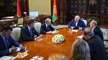 Лукашэнка: Я разумею Трампа! // Сустрэча з Коўлам, нарада з банкірамі і Прэзідэнт НА ВЯСЕЛЛІ