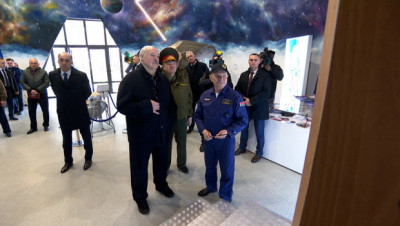 Лукашэнка наведаў Мінскі аэраклуб ДТСААФ