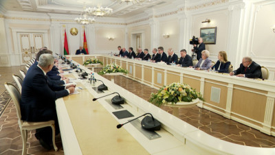 Лукашэнка патрабуе дакладна раздзяліць абгрунтаванае і неабгрунтаванае пасрэдніцтва