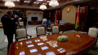 "Што здарылася на граніцы? Палякі дзівачаць?" Лукашэнка прыняў з дакладам старшыню ДМК