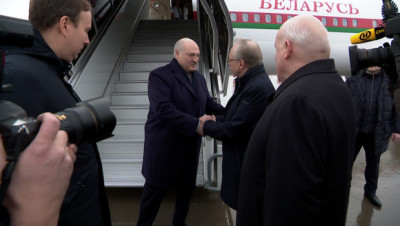 Прэзідэнт Беларусі Аляксандр Лукашэнка прыбыў з рабочым візітам у Расійскую Федэрацыю 